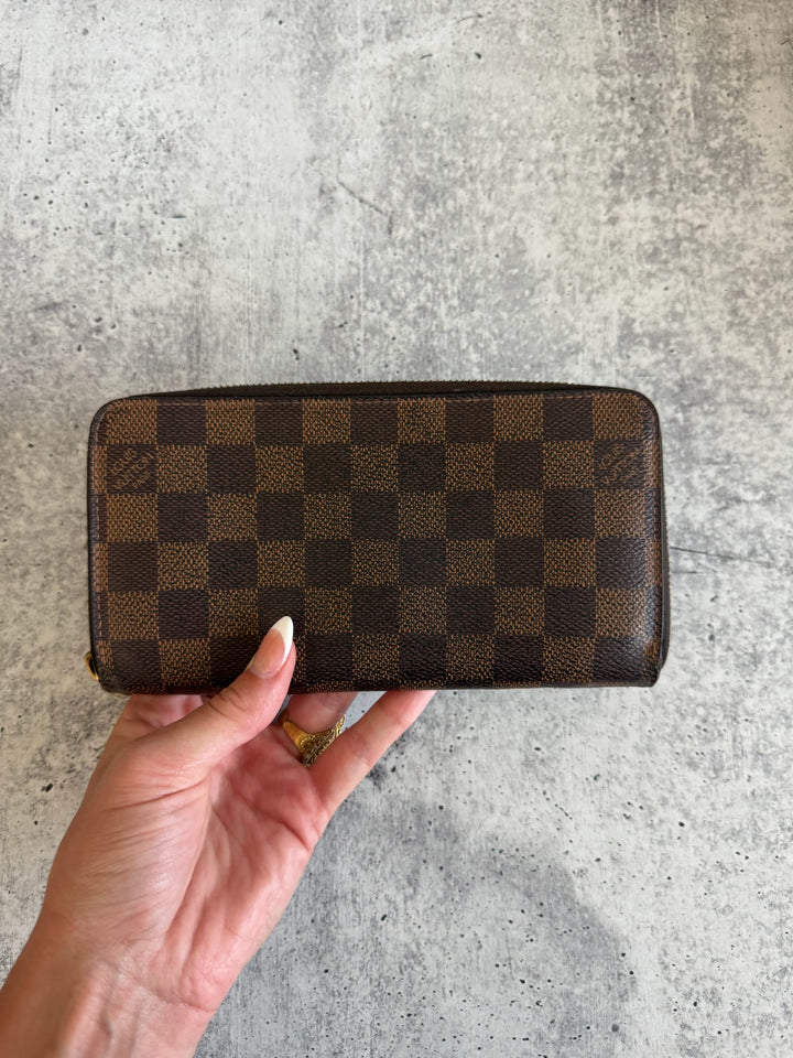 Louis Vuitton Damier Ebene Long Zippy Wallet GG32