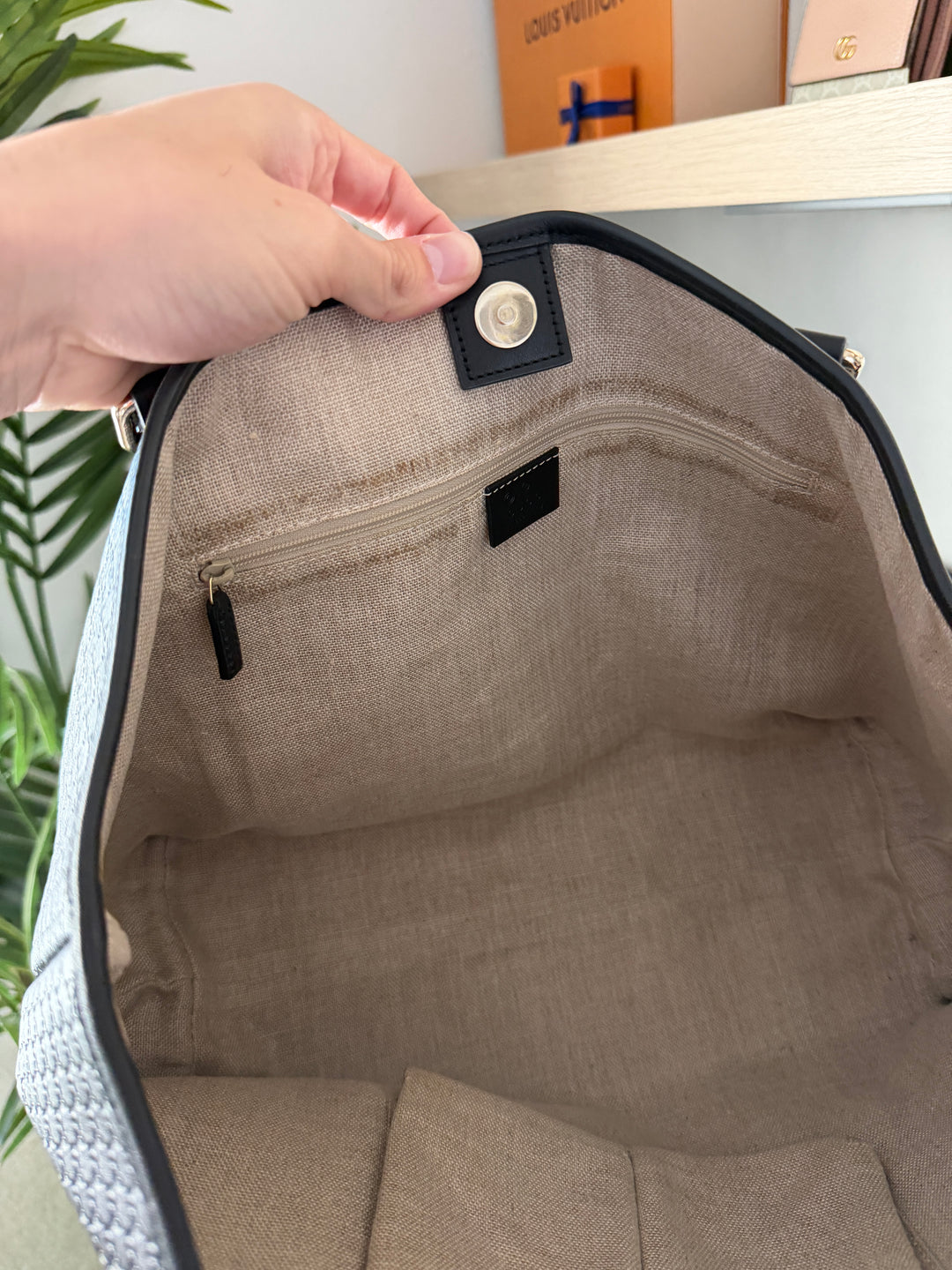 Gucci GG Guccissima Tote Bag Black #507