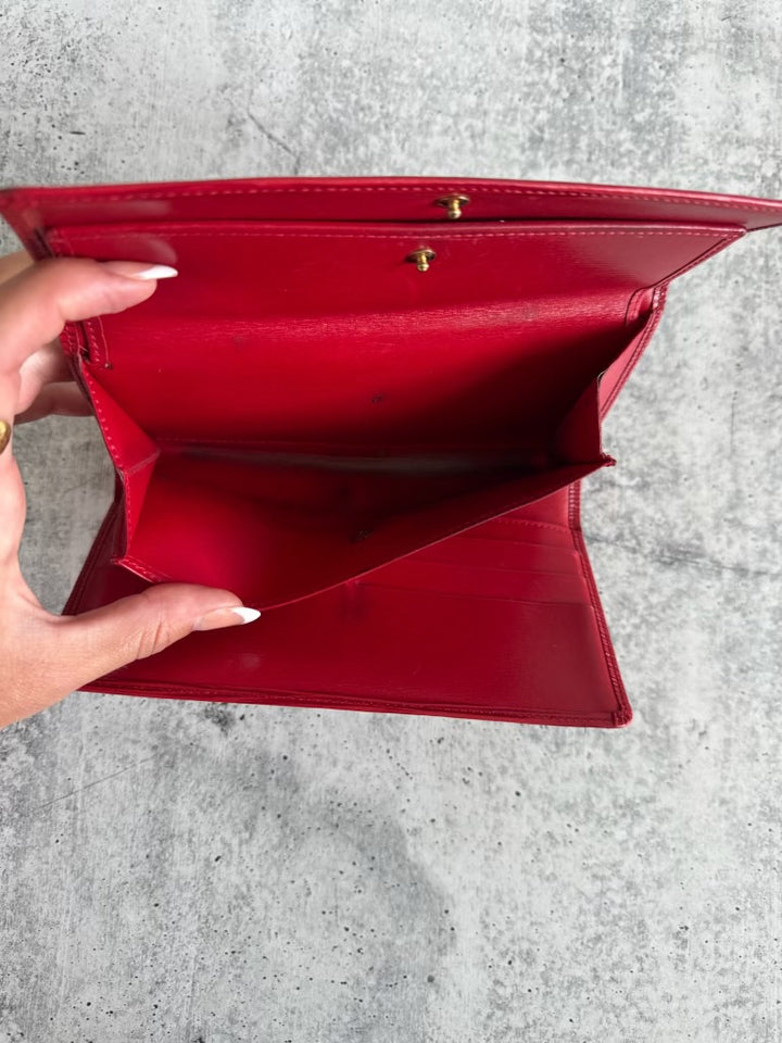 Louis Vuitton Epi Red Sarah Tresor International Long Wallet PR1