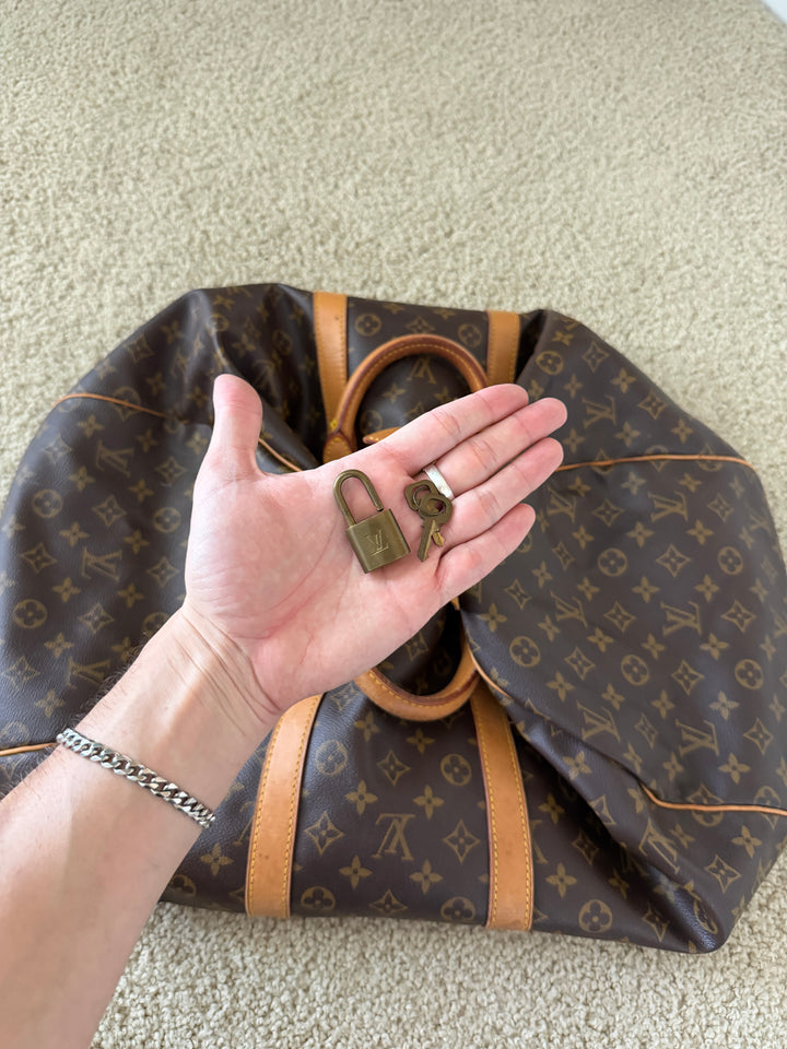 Louis Vuitton Monogram Keepall 55 Travel Boston Bag w/Lock & Key QAS15