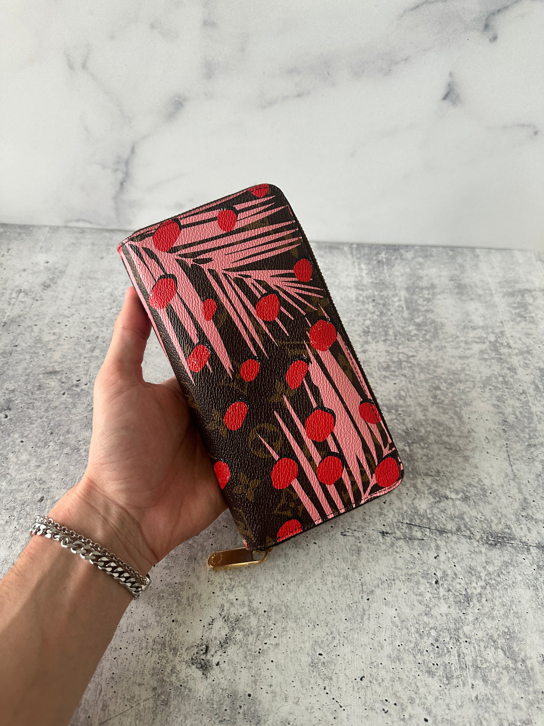Louis Vuitton Monogram Jungle Zippy Long Wallet QA16