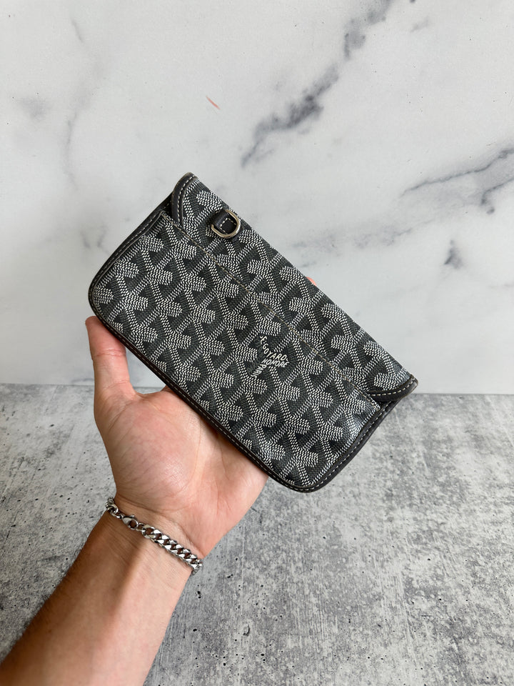 Goyard Leather Pouch Wallet Gray FV4