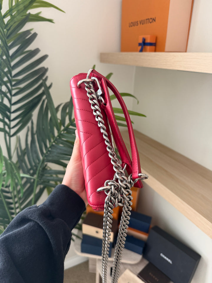 Louis Vuitton New Wave PM Chain Shoulder Bag Red w/Literature #266