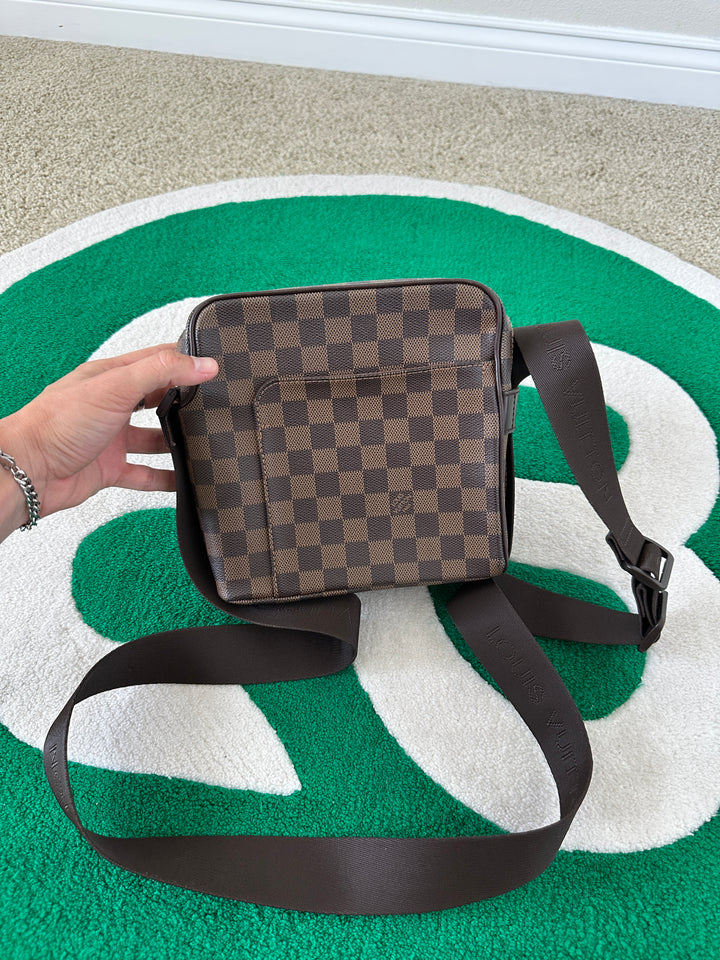 Louis Vuitton Damier Olav PM Crossbody Bag FV9