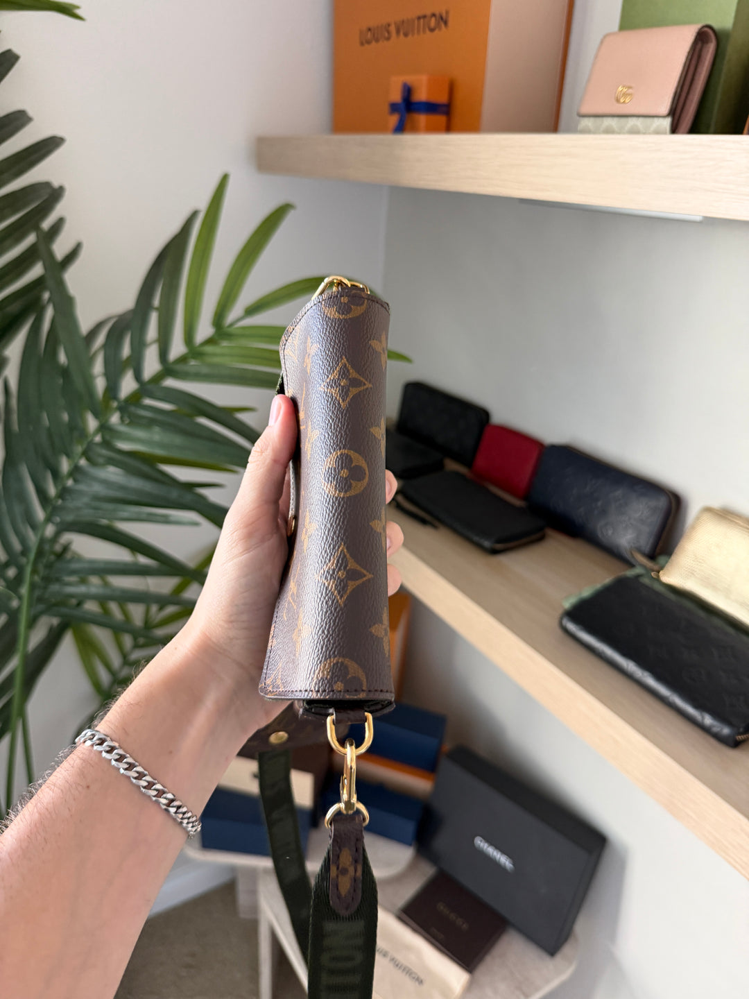 Louis Vuitton Monogram Multi Pochette Felicie Crossbody Bag Brown w/Full Inclusion QAS13