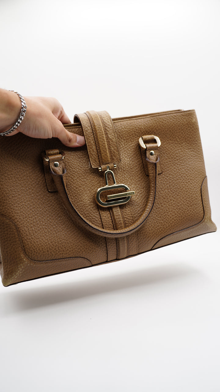 Gucci "G" Leather Beige Hand Bag SF5