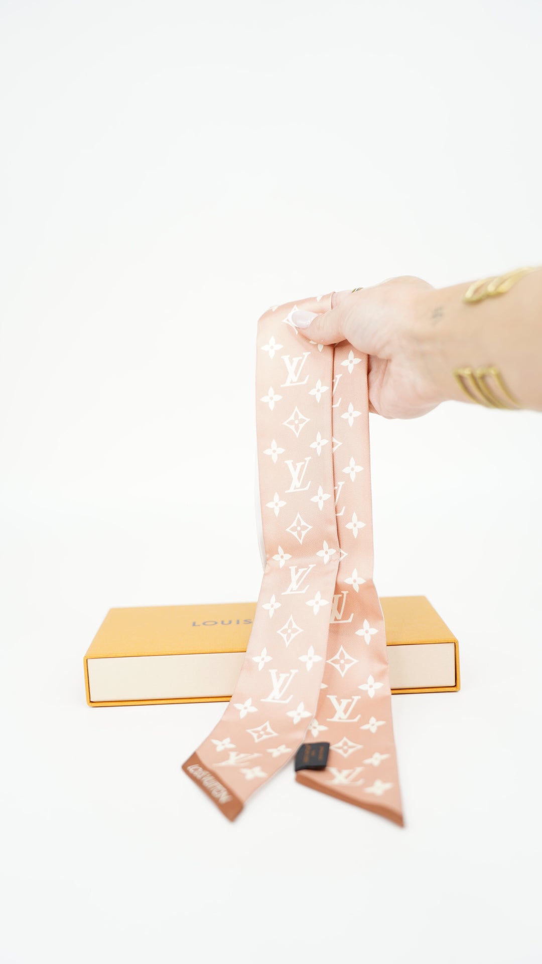 Louis Vuitton Monogram Pink Bandeau BB Ultimate Scarf Silk BM21