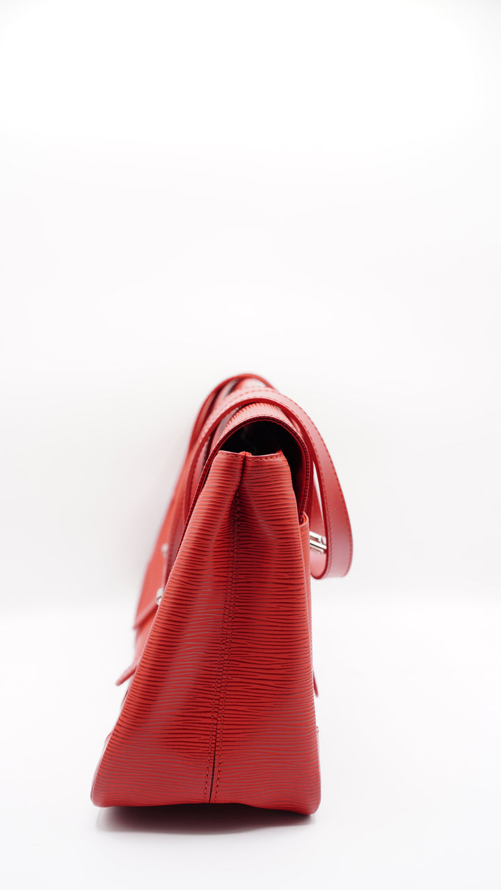 Louis Vuitton Epi Red Segur MM Shoulder Bag HI80