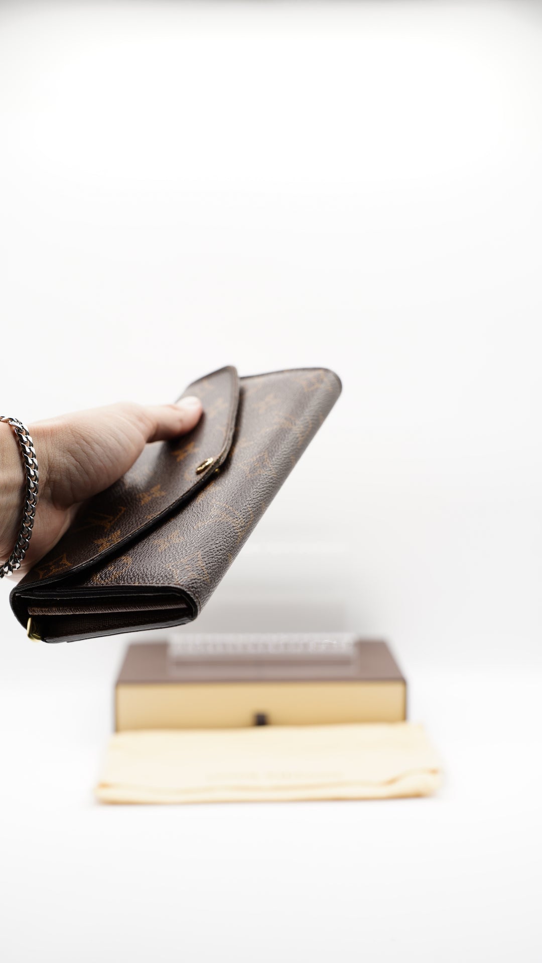 Louis Vuitton Monogram Envelope Sarah Long Wallet w/Full Inclusion #126