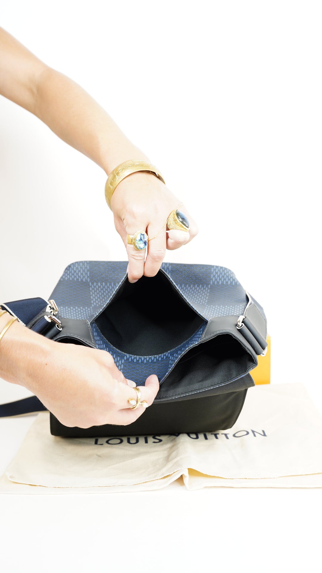 Louis Vuitton Damier Cobalt Latitude District PM Crossbody Bag Navy Blue SS42